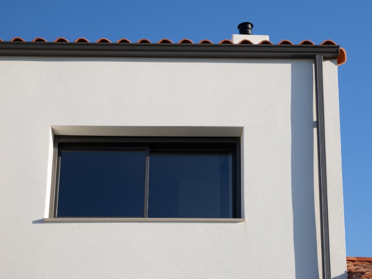 Black Aluminium Seamless Guttering